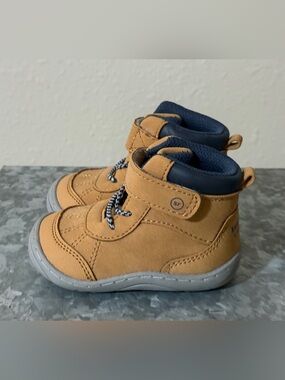 Surprize by Stride Rite Toddler Tan Lace-Up Boot  Shoes, Archer, 3 Months